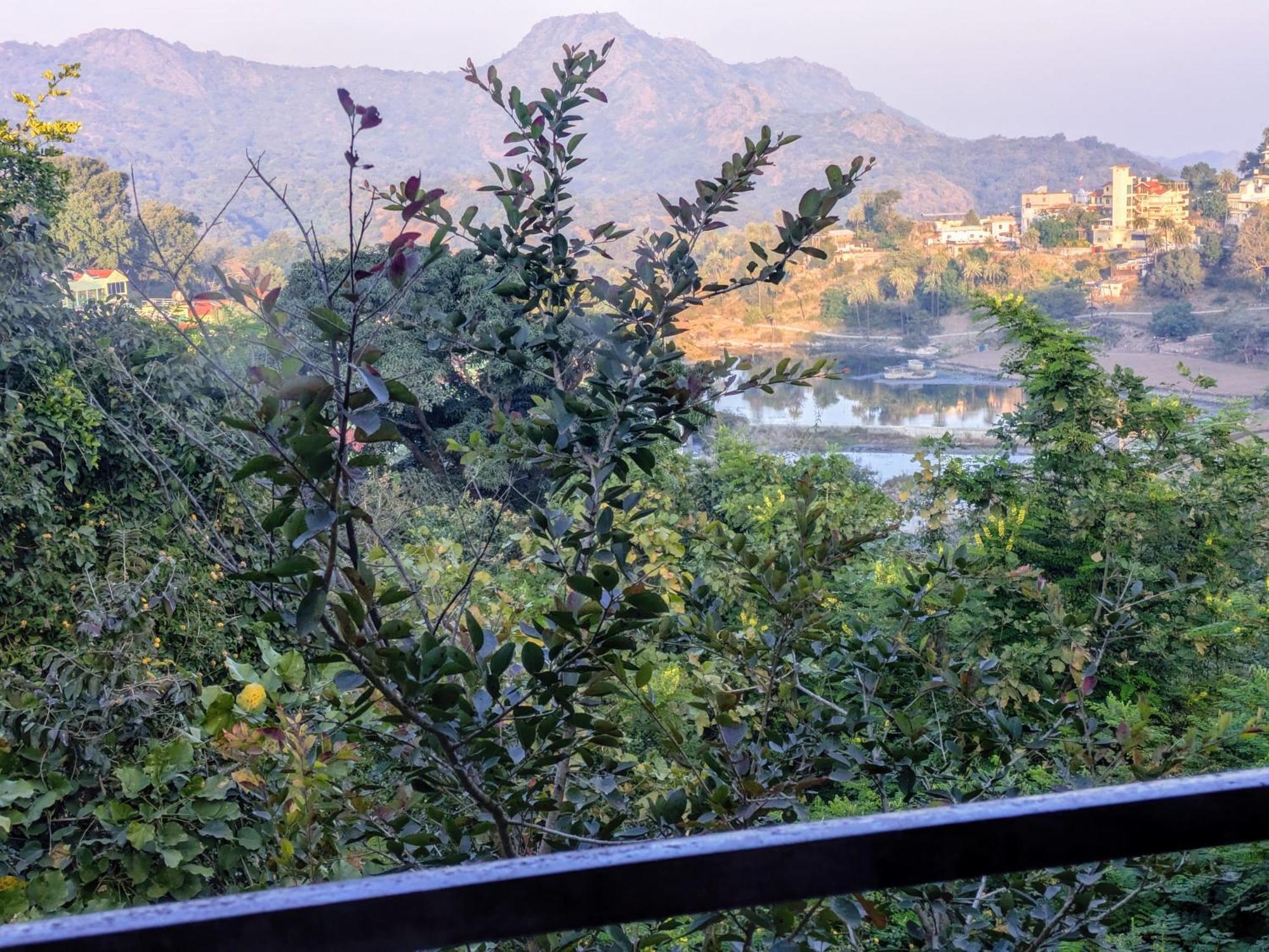 Dude Ranch Villa Mount Abu Exterior photo